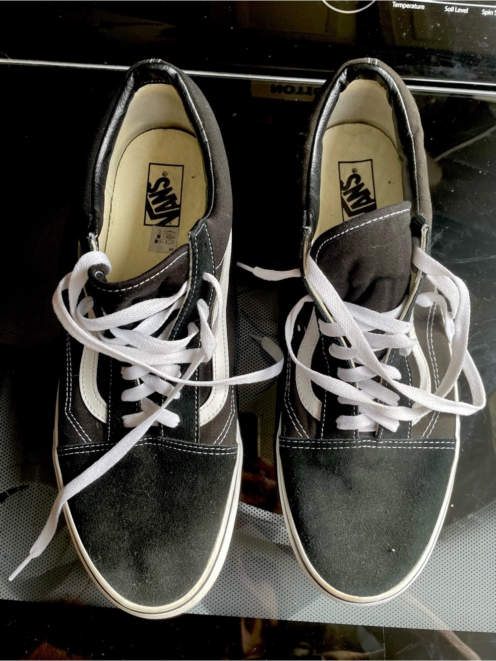 Vans Black and White Low-Top Skate Sneakers Men’s size 14